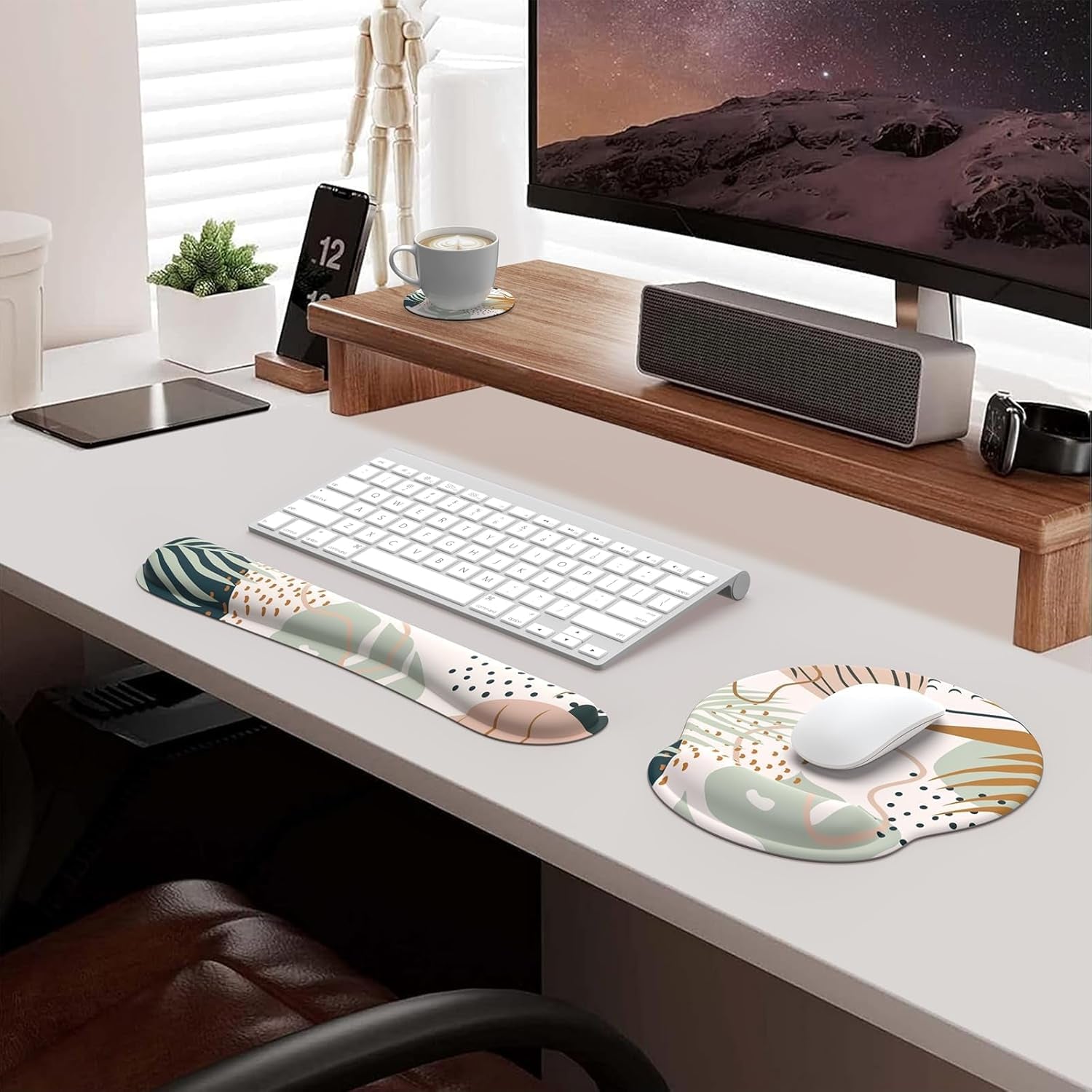 Ergonomic Mouse Pad and Wrist Support Set with Non-Slip Base for Enhanced Comfort and Pain Relief in Home Office, Featuring Tropical Plant Design and Coasters